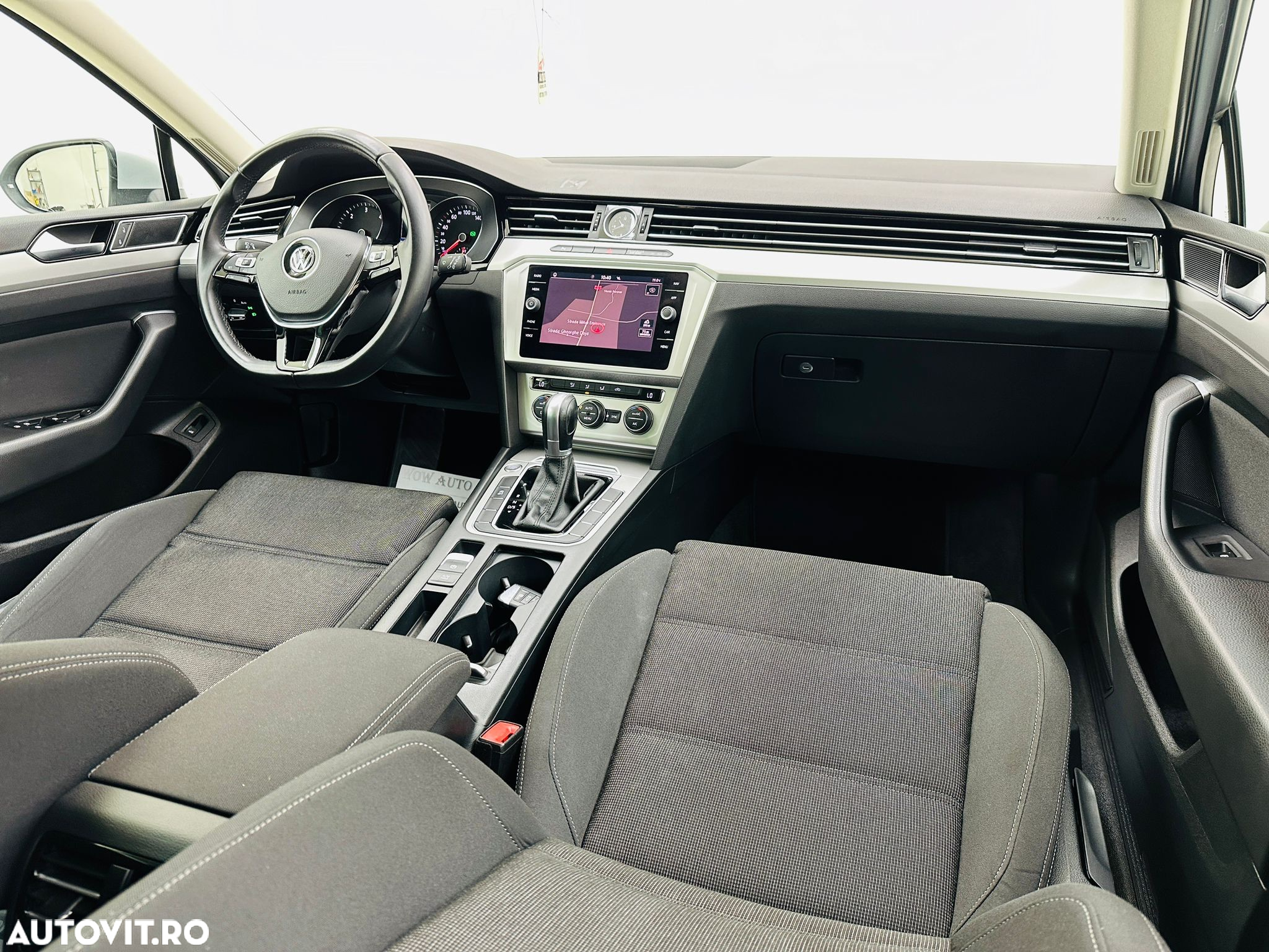 Volkswagen Passat Variant 1.6 TDI SCR DSG - 31