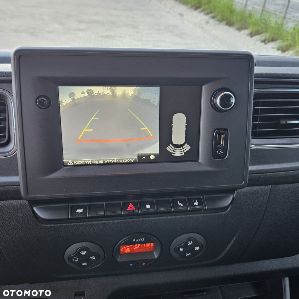 Renault Master - 18