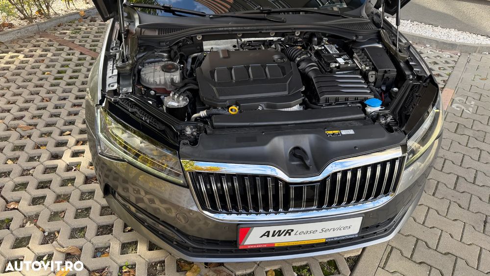 Skoda Superb Combi 2.0 TDI DSG Ambition - 8
