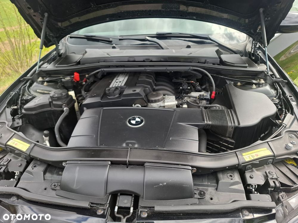 BMW Seria 3 320i M Sport Edition - 9