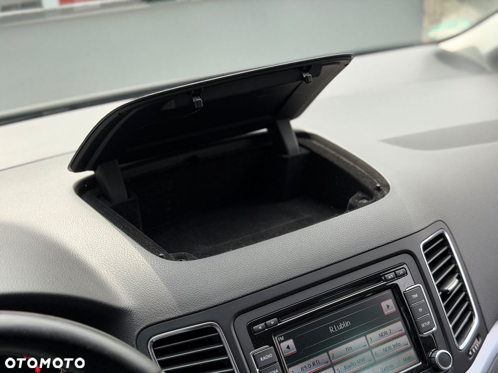 Volkswagen Sharan - 26