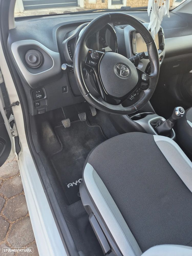 Toyota Aygo 1.0 X-Play+AC+X-Touch - 12