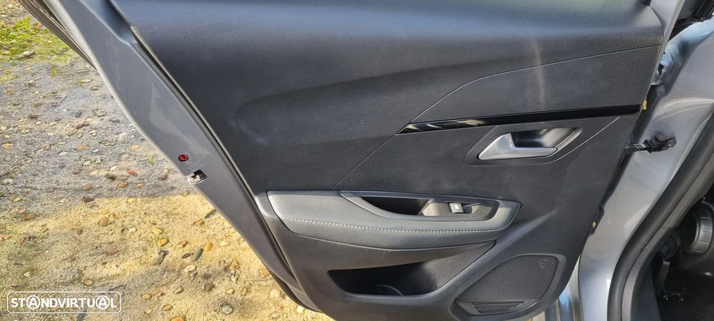 Peugeot e-208 GT Pack - 11