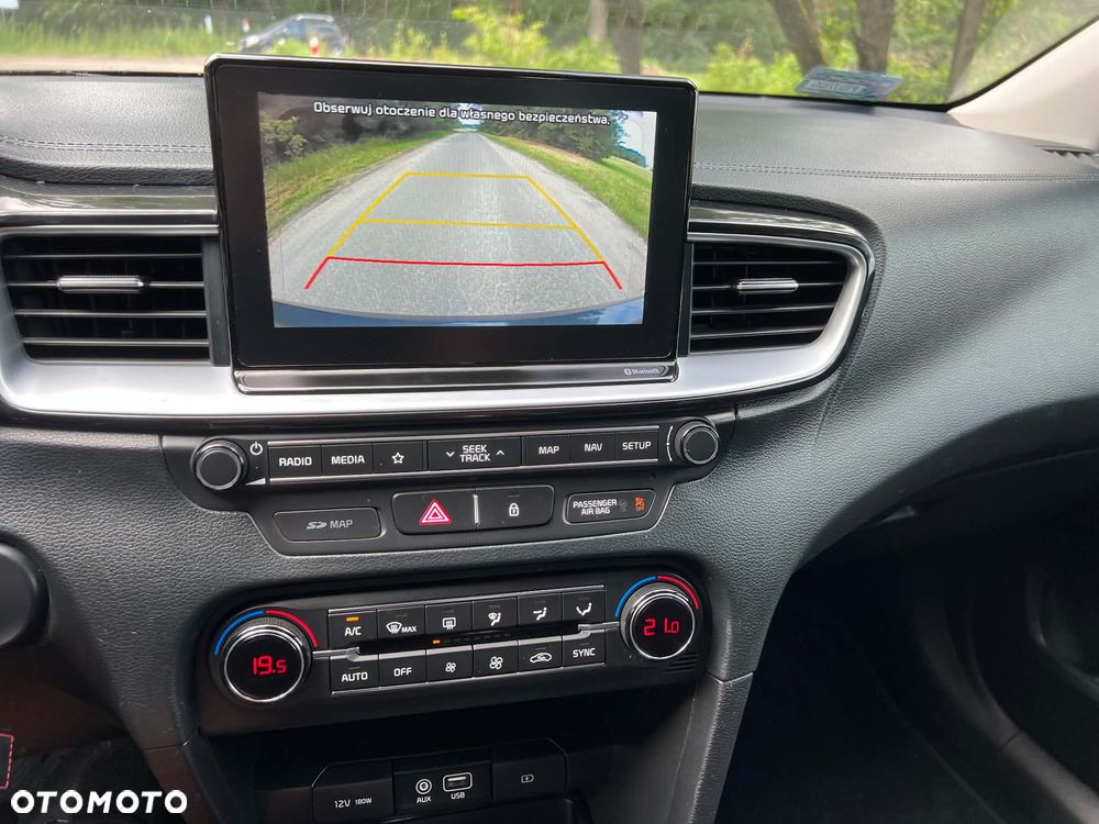 Kia Ceed 1.6 CRDi SCR L - 10