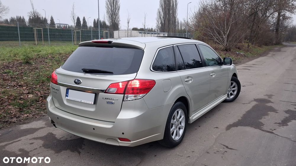 Subaru Legacy - 6