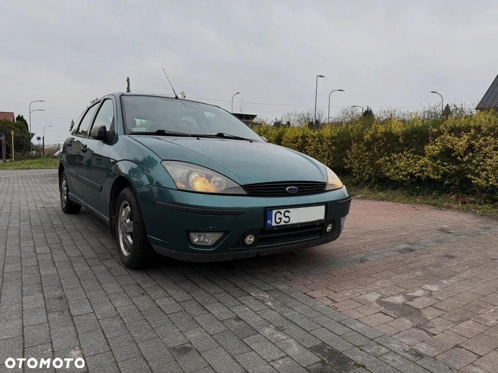 Ford Focus 1.4 Ambiente - 1