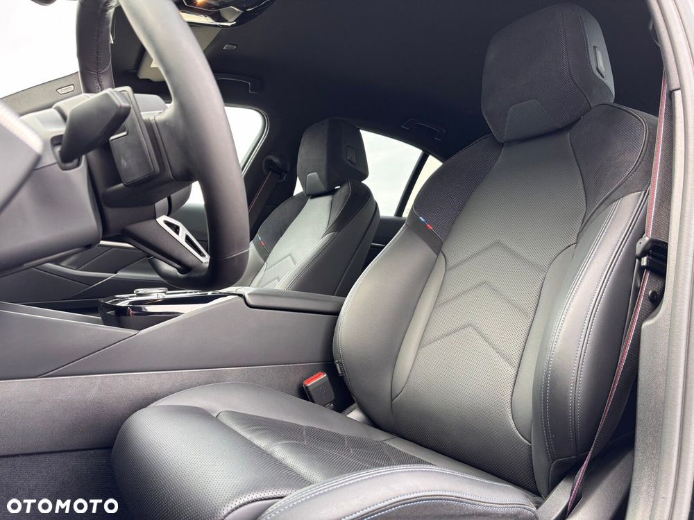 BMW Seria 5 520d xDrive mHEV M Sport - 13