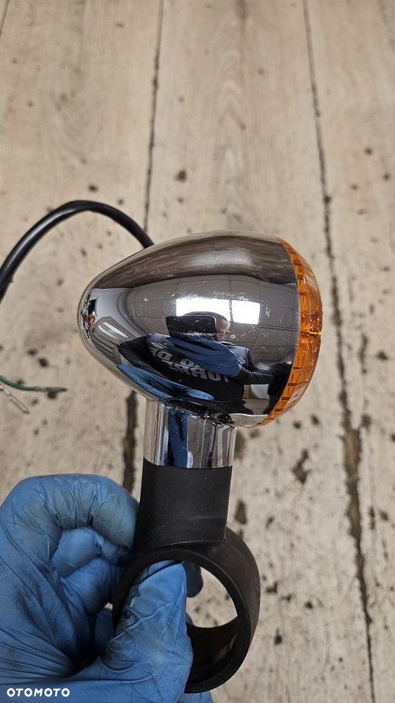 Kierunkowskaz przód mocowanie guma Kawasaki VN800 Vulcan Custom - 4