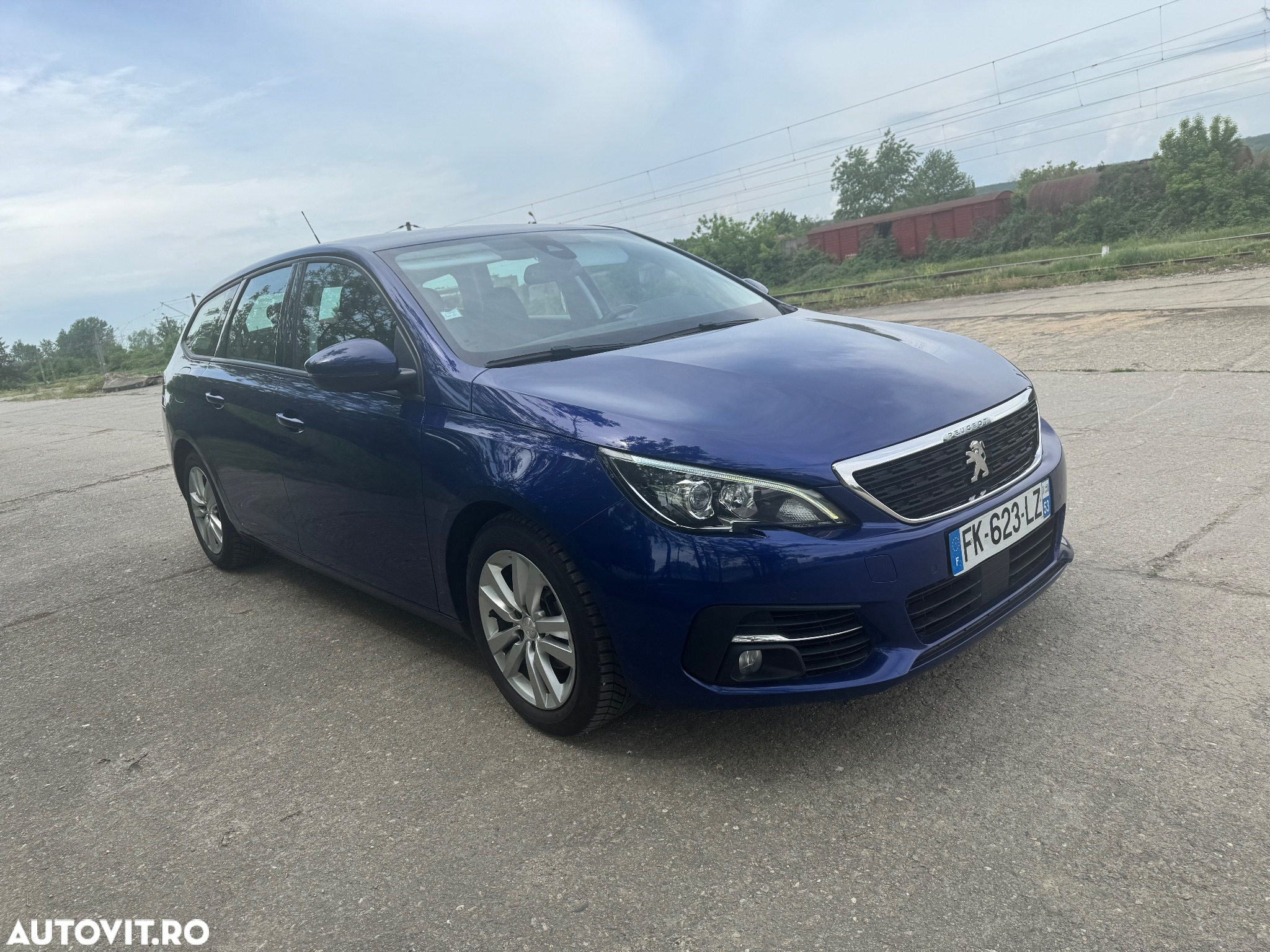 Peugeot 308 SW BlueHDi 100 Stop & Start Active Pack - 2