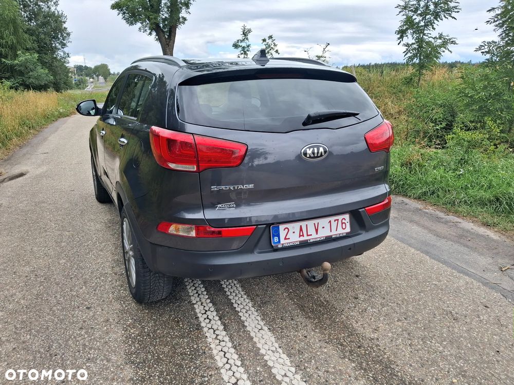 Kia Sportage 2.0 CRDI 4WD Attract - 9