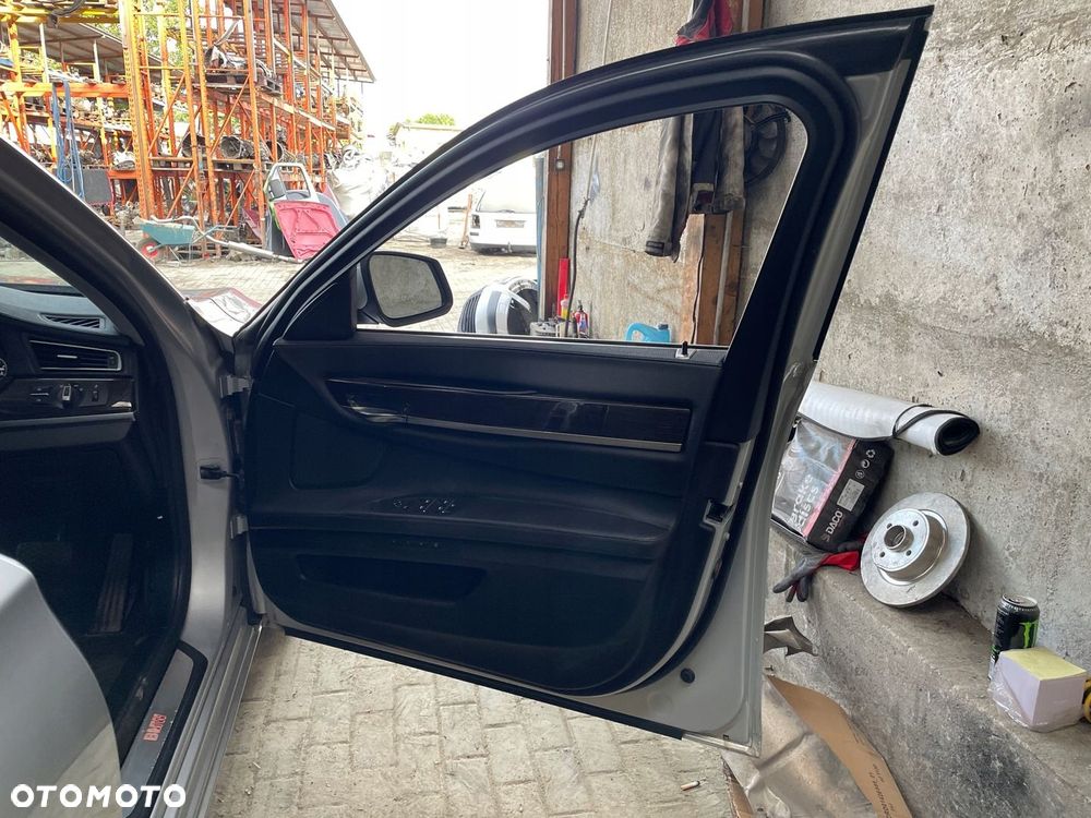 bmw f01 2011r drzwi prawe przód przednie lakier- 354 - 8