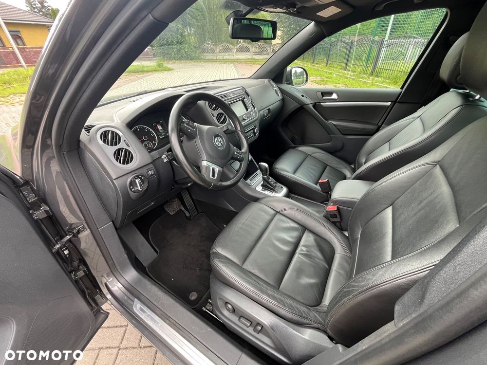 Volkswagen Tiguan 2.0 TDI 4Mot Perfectline R-Style DSG - 9