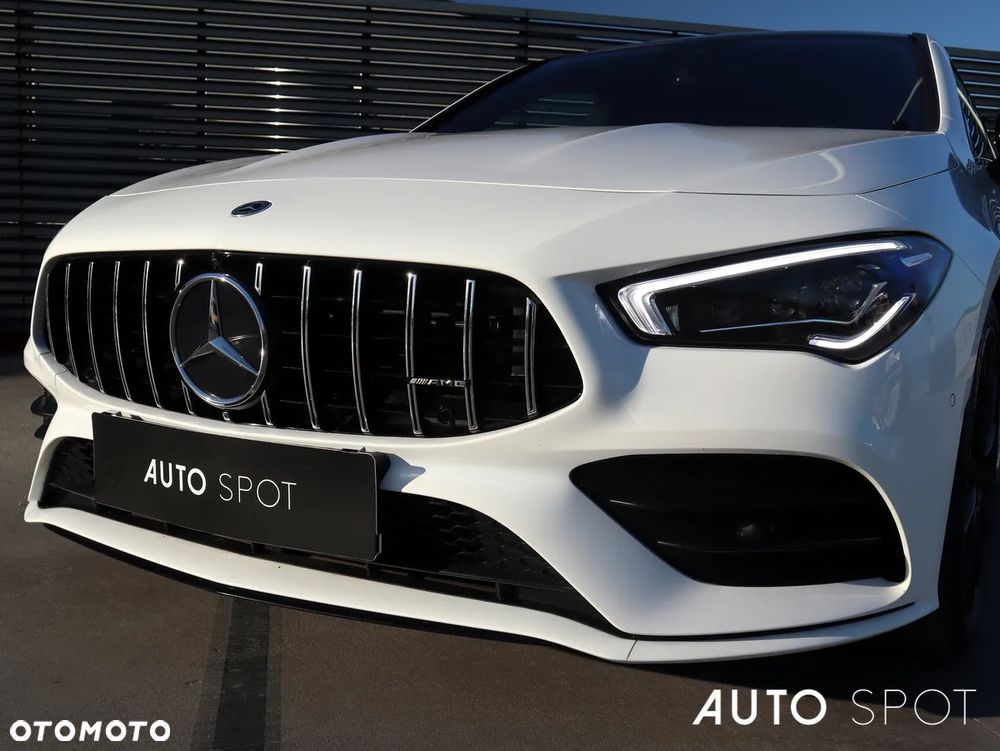 Mercedes-Benz CLA 250 4-Matic AMG Line 7G-DCT - 14