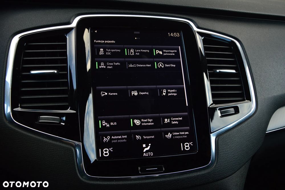Volvo XC 90 D5 SCR AWD R-Design 7os - 33