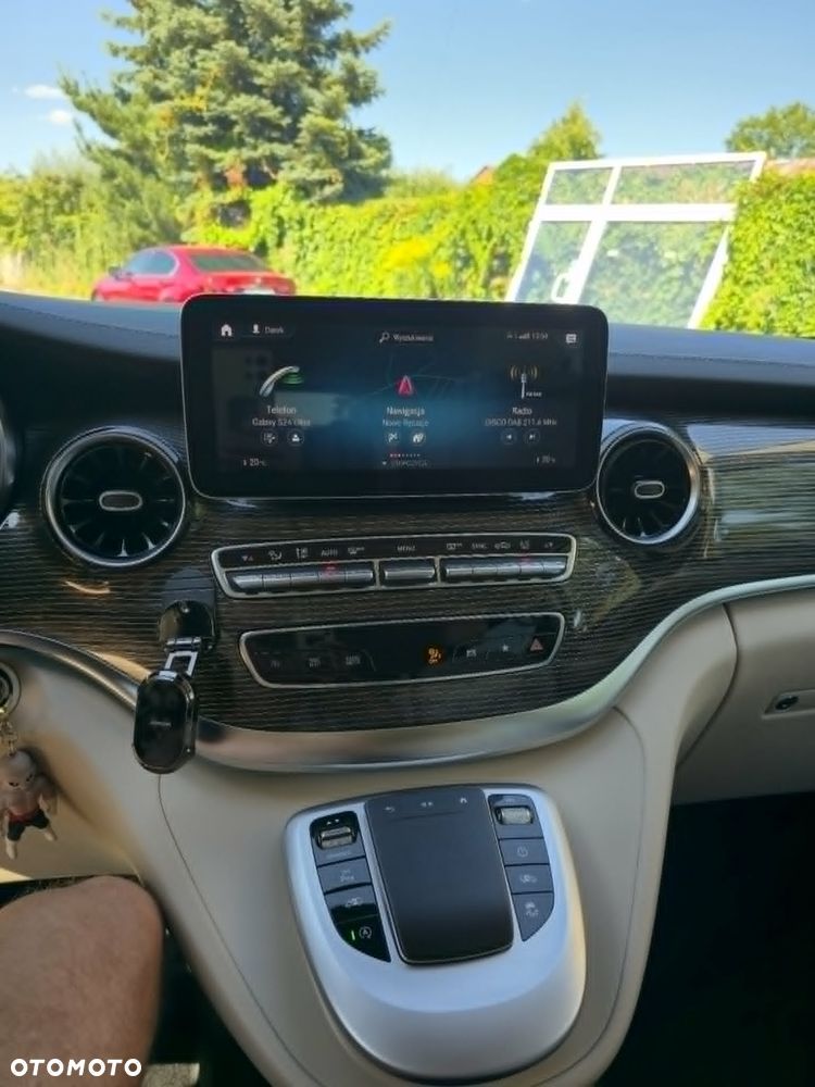 Mercedes-Benz Klasa V 300 d 4-Matic Avantgarde 9G-Tronic (d³ugi) - 14
