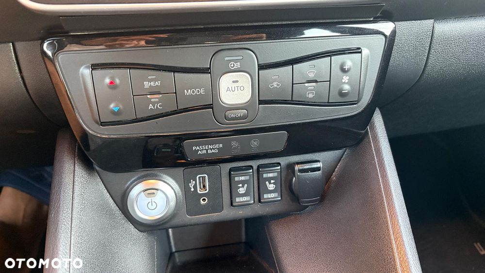 Nissan Leaf 40 kWh N-Connecta - 23