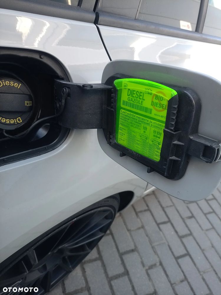 Skoda Octavia 2.0 TDI (Green tec) DSG RS - 33