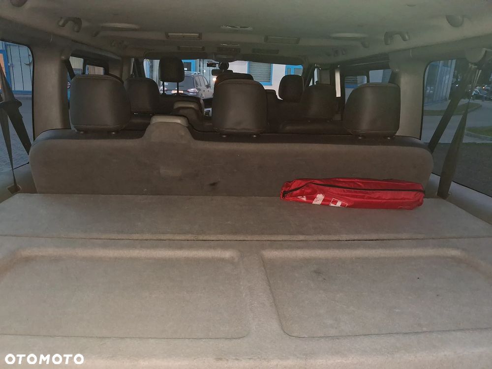 Renault Trafic Grand Passenger Black Edition - 40