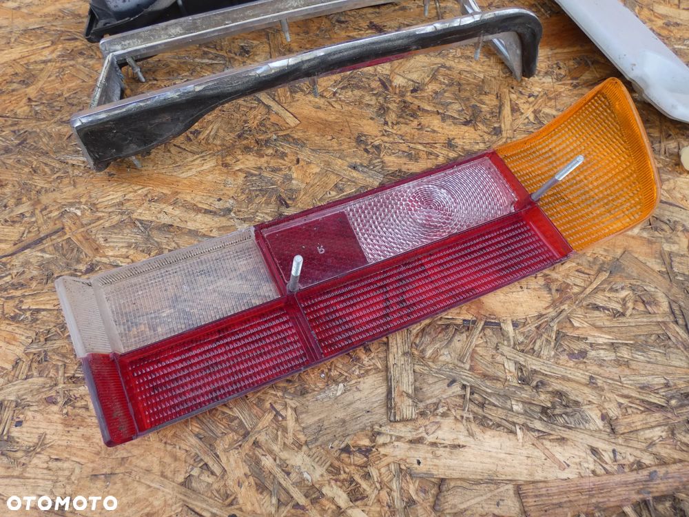 BMW E24 LAMPA PRAWY TYŁ KOMPLETNA - 5