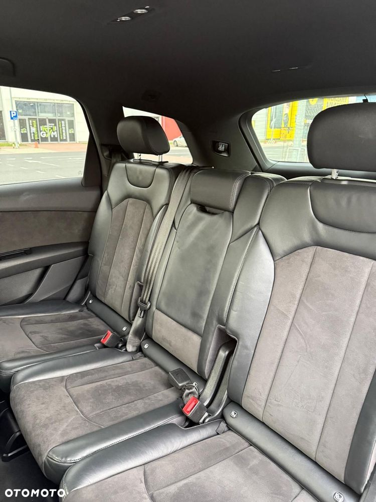 Audi Q7 - 12