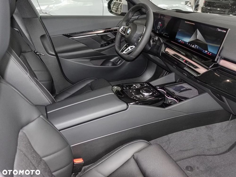 BMW Seria 5 520d mHEV M Sport - 9