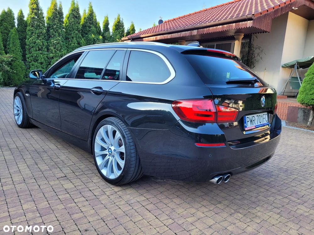BMW Seria 5 525d - 10