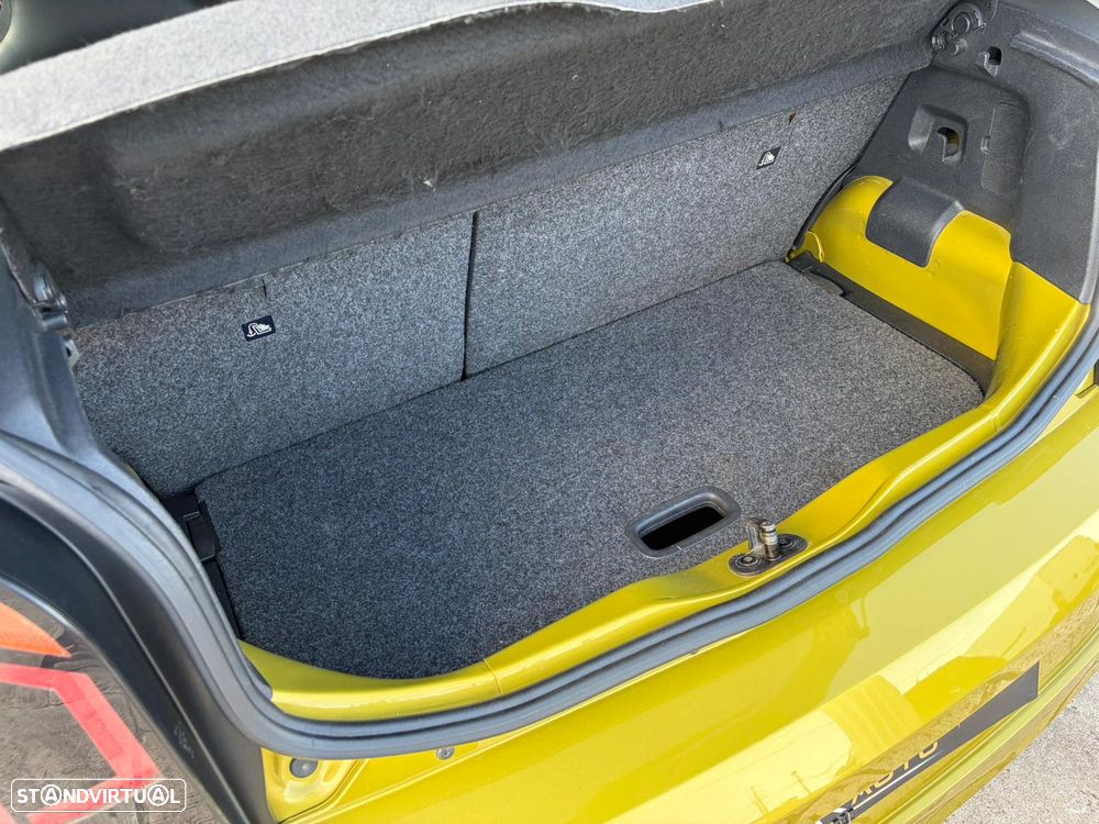 VW Up! 1.0 BMT Move Auto - 12