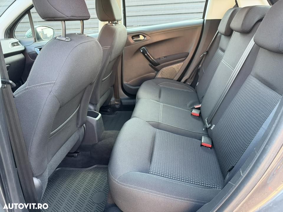 Peugeot 208 PureTech 110 Stop & Start EAT6 Allure - 13