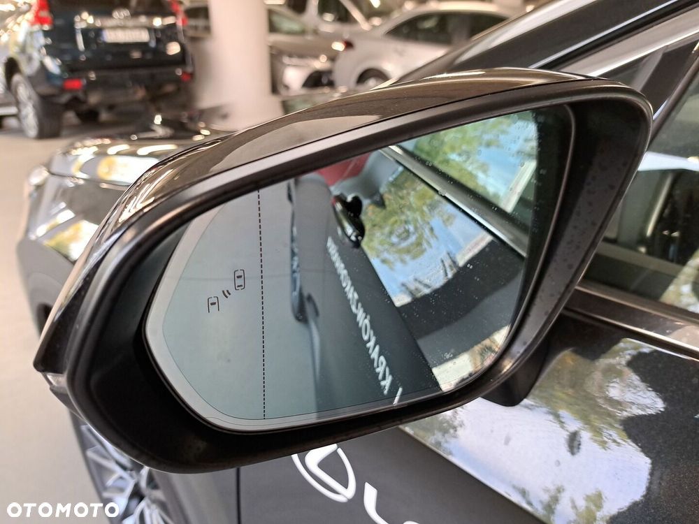 Lexus NX 350h Omotenashi AWD - 35