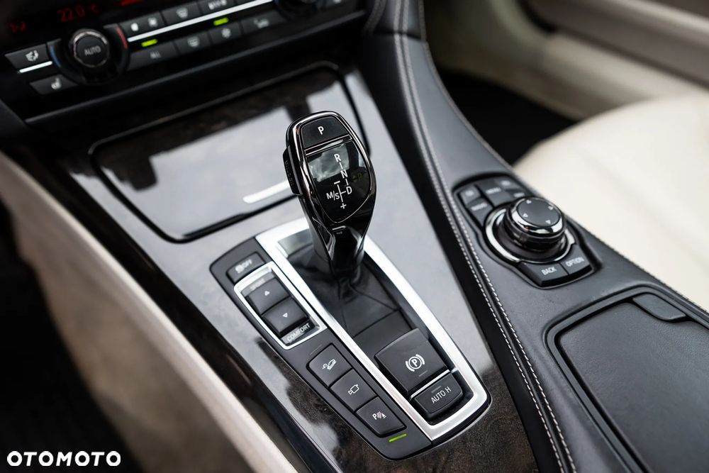 BMW Seria 6 650i xDrive - 28