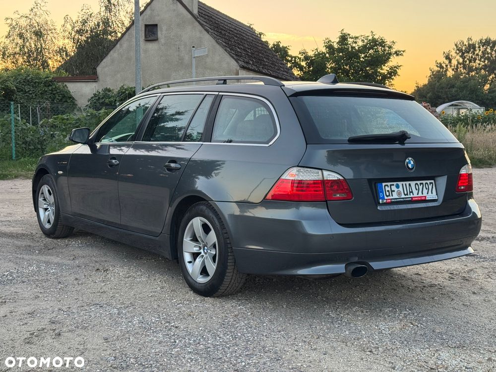 BMW Seria 5 520d Edition Exclusive - 7