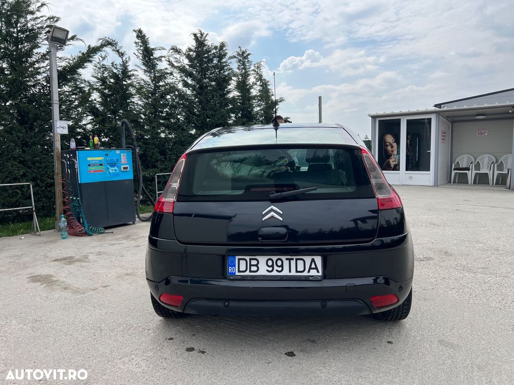 Citroën C4 1.6 HDi 16V VTR - 6