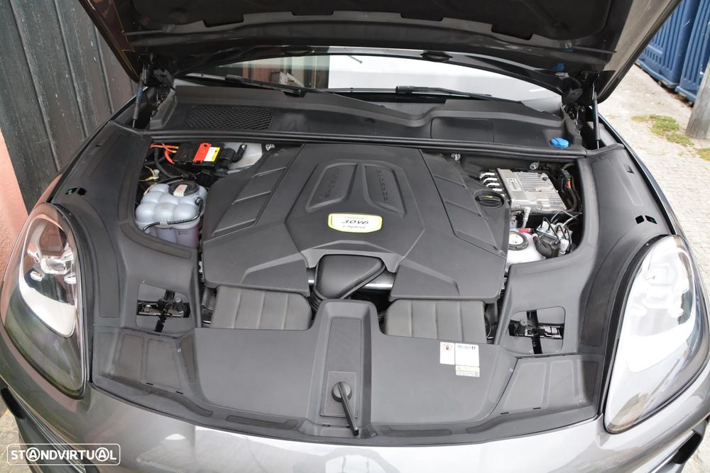 Porsche Cayenne E-Hybrid - 59