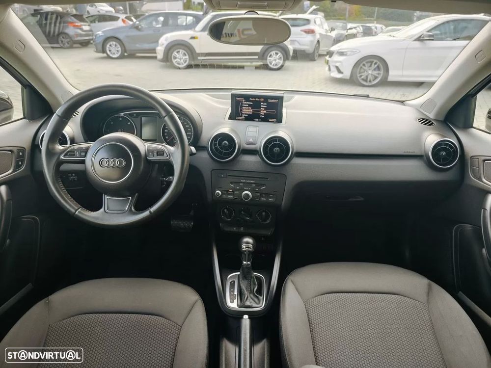 Audi A1 Sportback 1.6 TDI Advance S-Tronic - 10