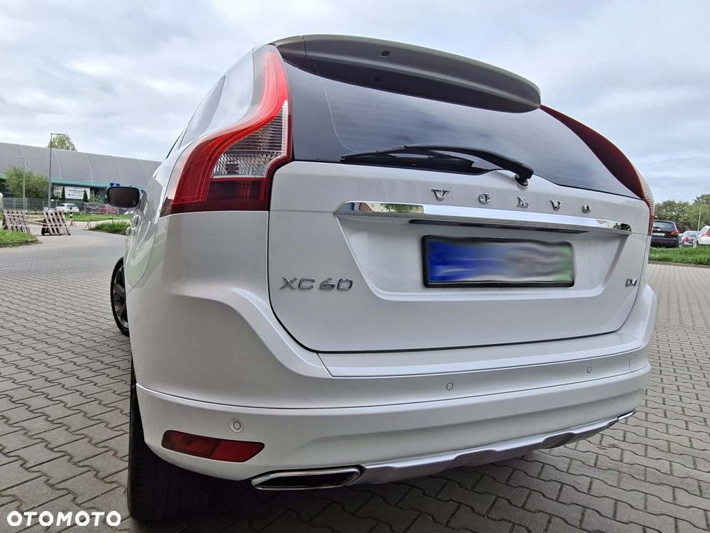 Volvo XC 60 D4 Geartronic Momentum - 23