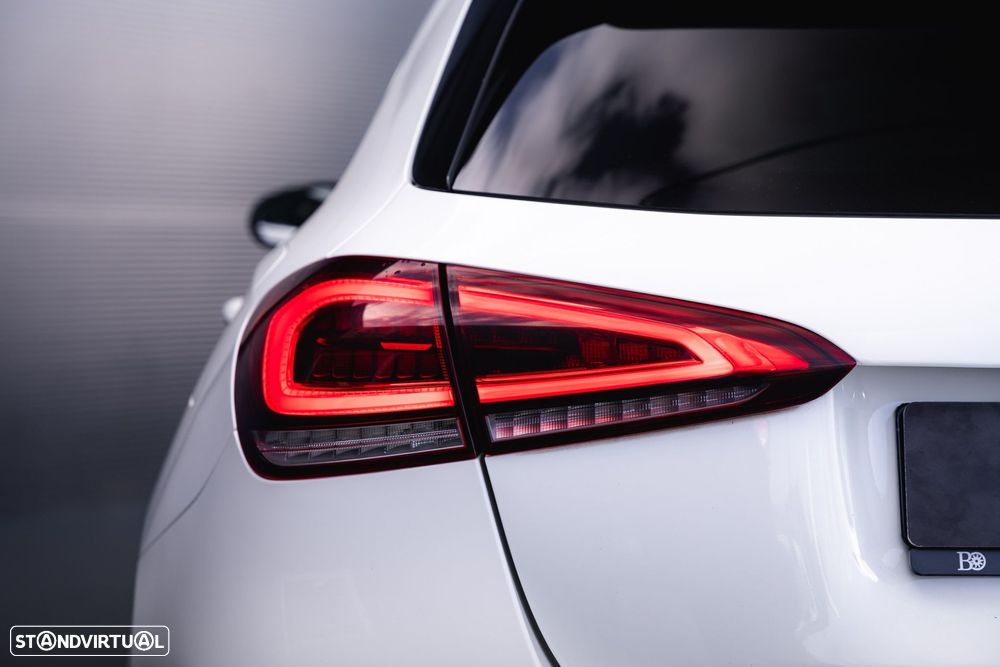 Mercedes-Benz A 250 e AMG Line - 37