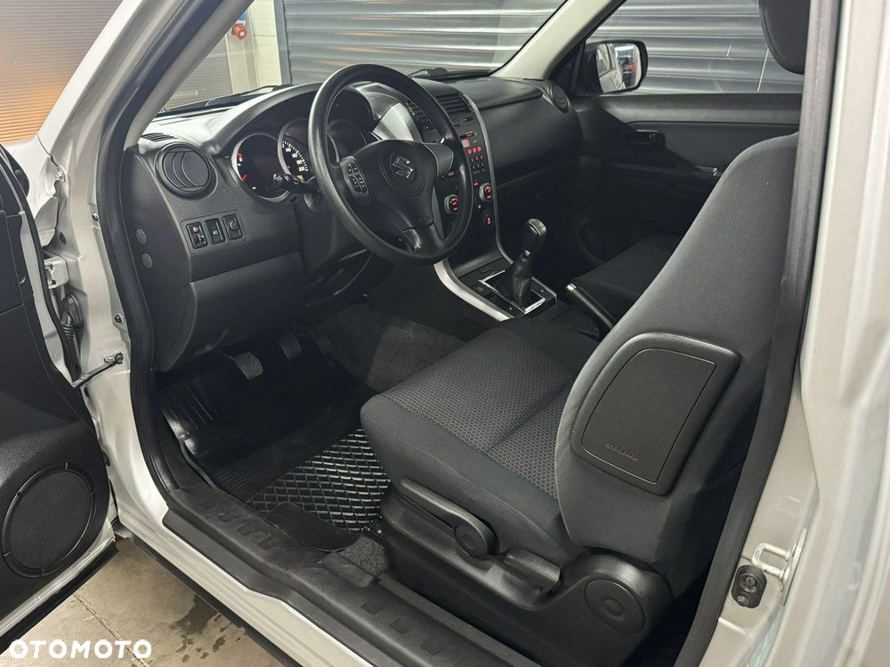 Suzuki Grand Vitara - 10