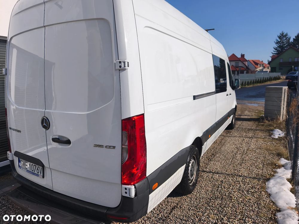 Mercedes-Benz Sprinter - 5