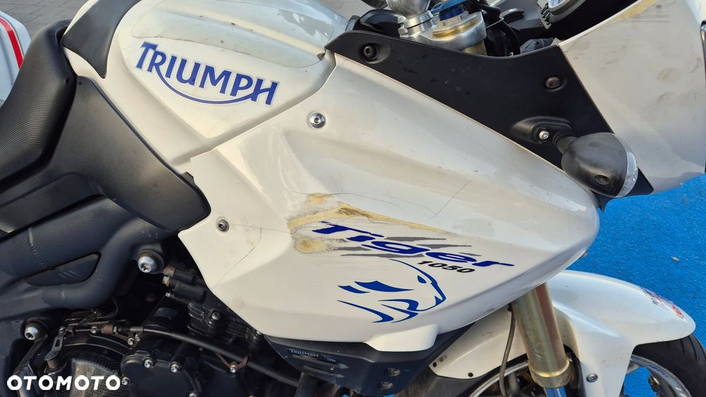 Triumph Tiger - 2