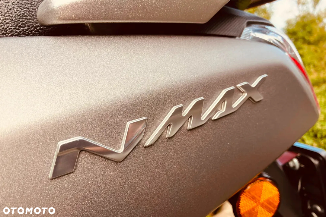 Yamaha NMAX - 12