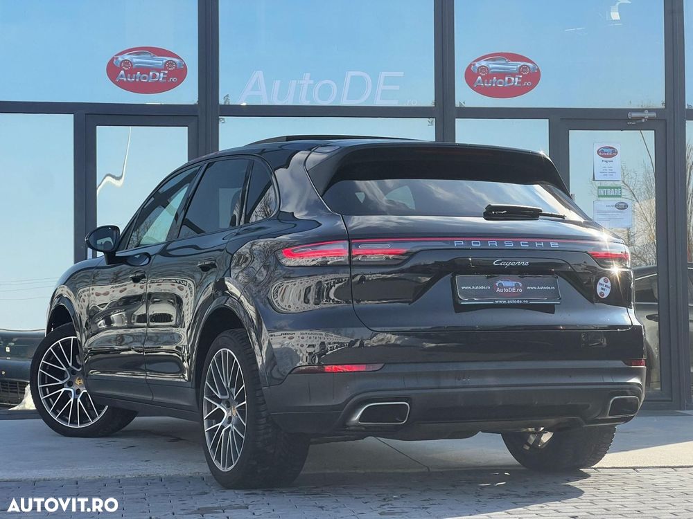 Porsche Cayenne - 3