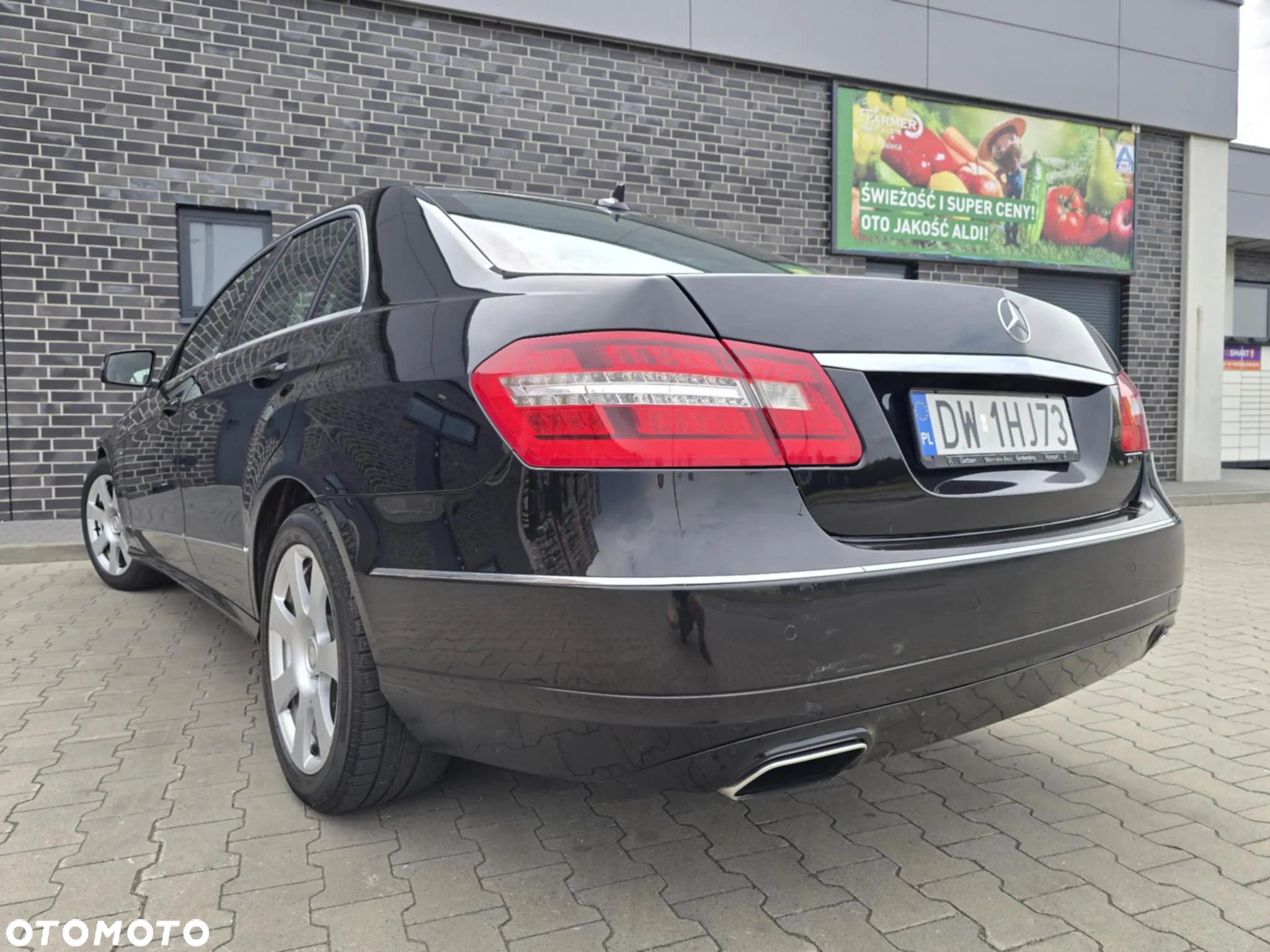 Mercedes-Benz Klasa E 200 T BlueEFFICIENCY 7G-TRONIC Avantgarde - 11