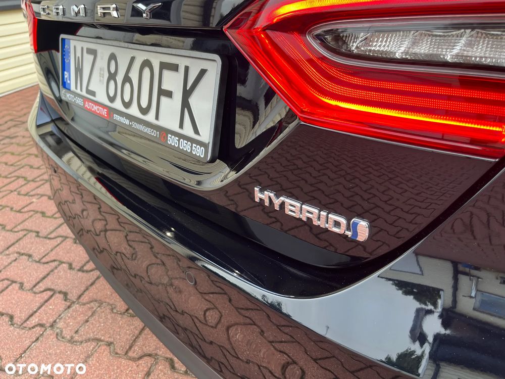 Toyota Camry 2.5 Hybrid Executive CVT - 35