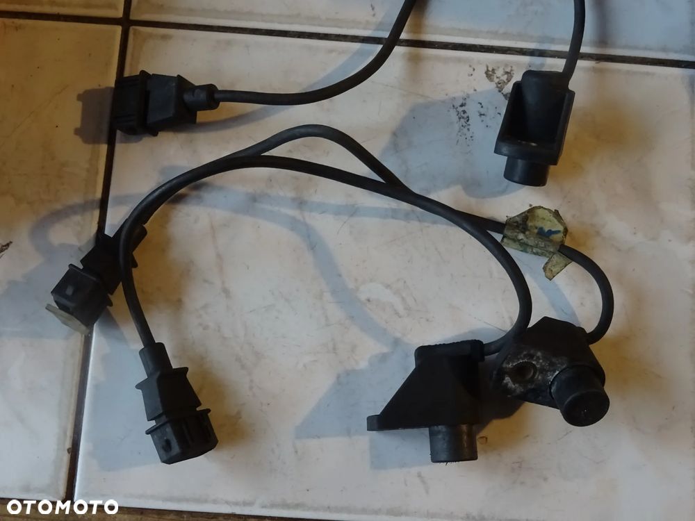 CZUJNIK WAŁKA ROZRZĄDU OPEL OMEGA VECTRA SINTRA 3.0 2.5 V - 3