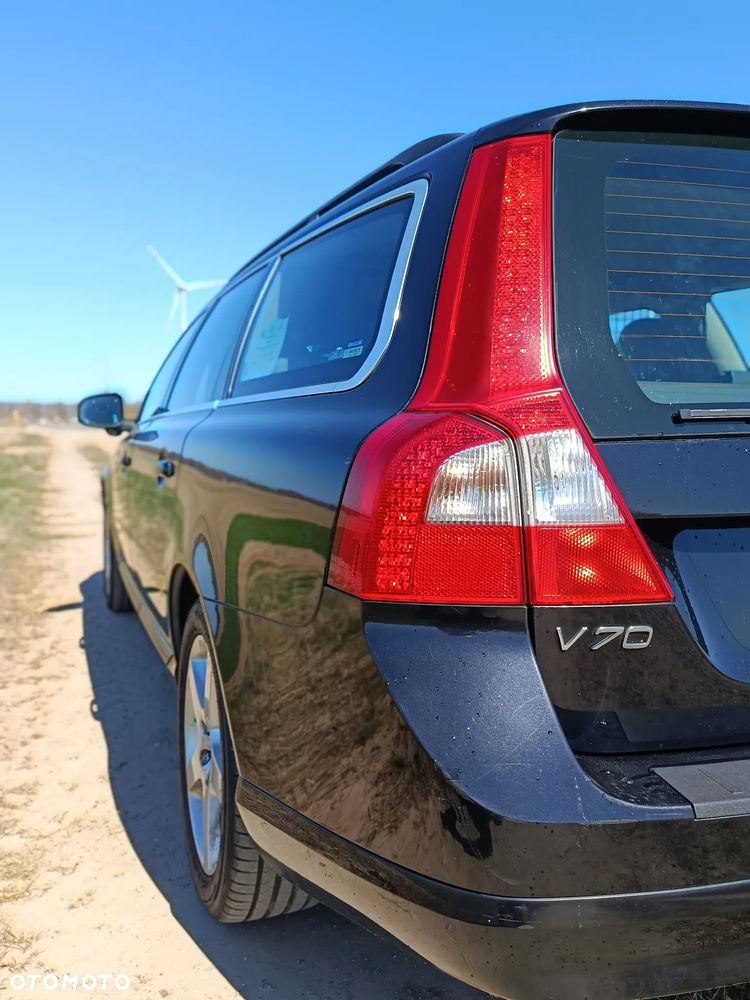 Volvo V70 2.5T Momentum - 2