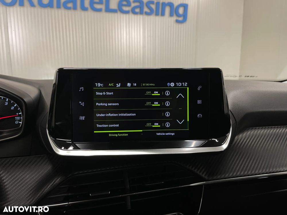 Peugeot 2008 1.5 BlueHDI 130 S&S EAT8 Allure - 15