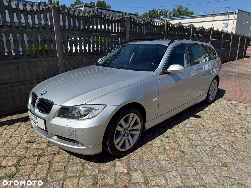 BMW Seria 3 325i - 18