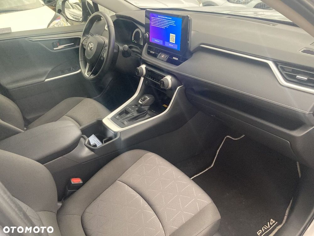Toyota RAV4 - 10