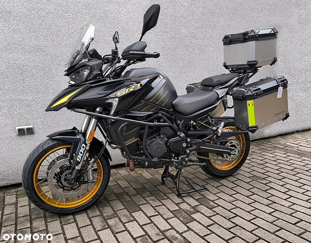 QJMOTOR 900 SX - 14