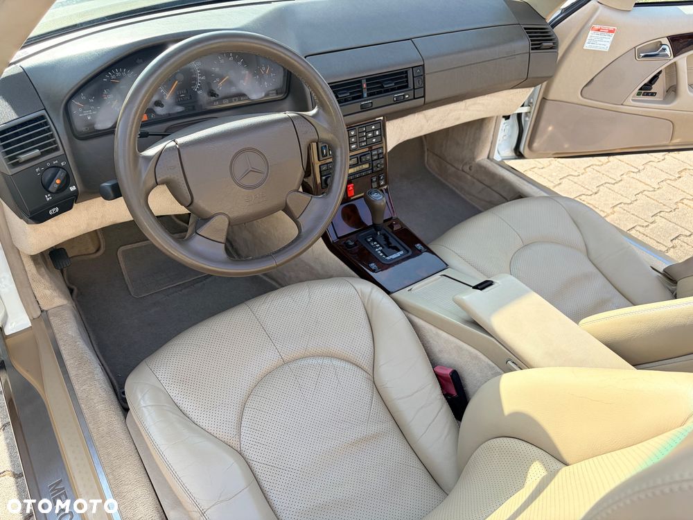 Mercedes-Benz SL - 12